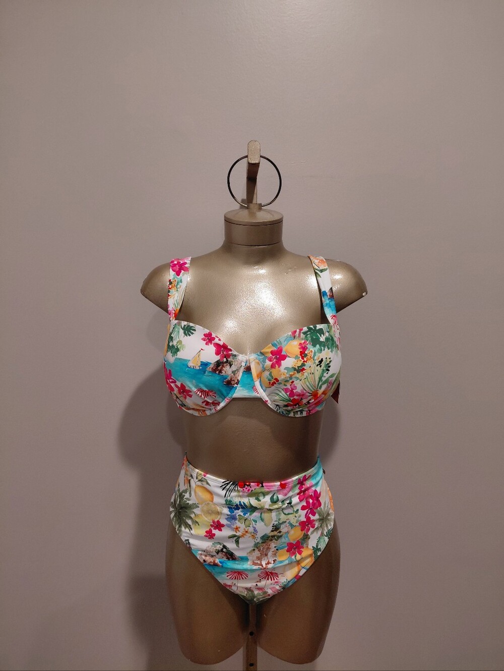 Shade To Shore Floral Tropical High-Waist Bikini Set - Multicolor 38DD